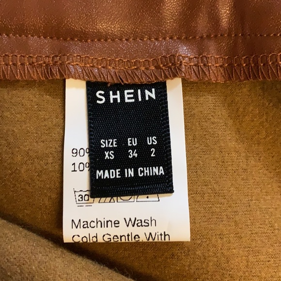 faux leather skirt - Picture 3 of 3